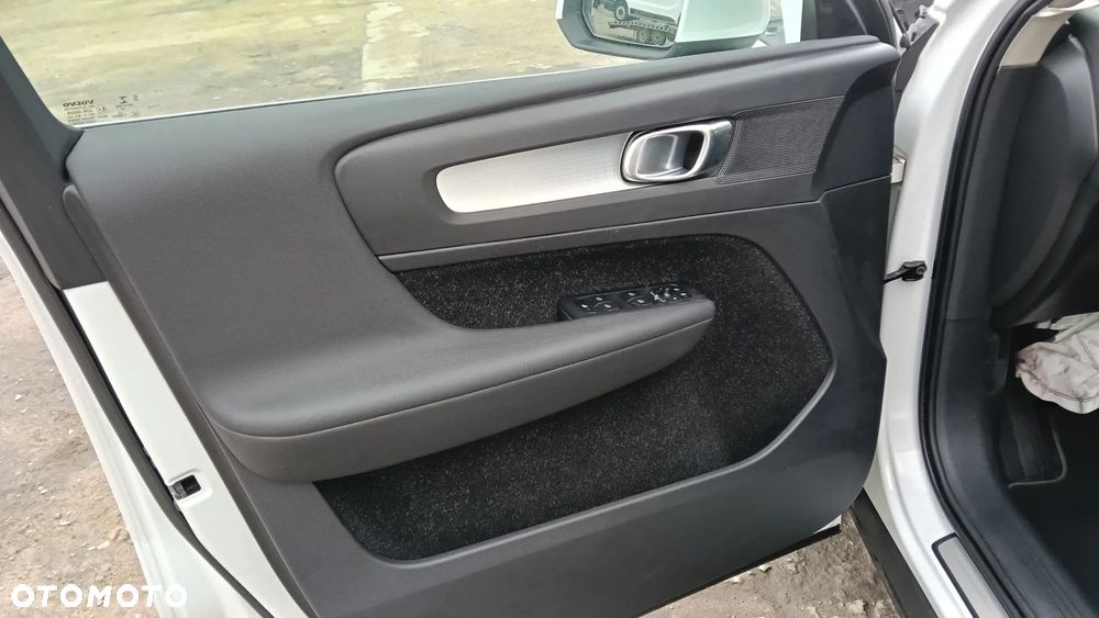 Volvo XC 40 T5 Recharge DKG Ultimate Bright - 18