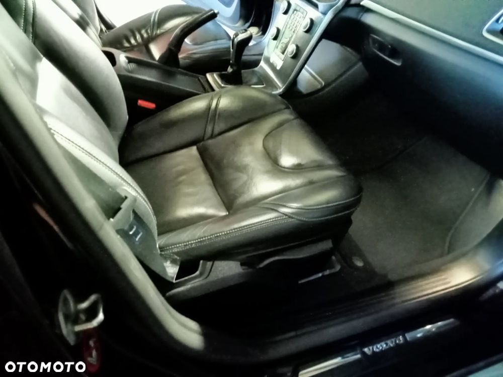Volvo V40 D2 Summum - 8