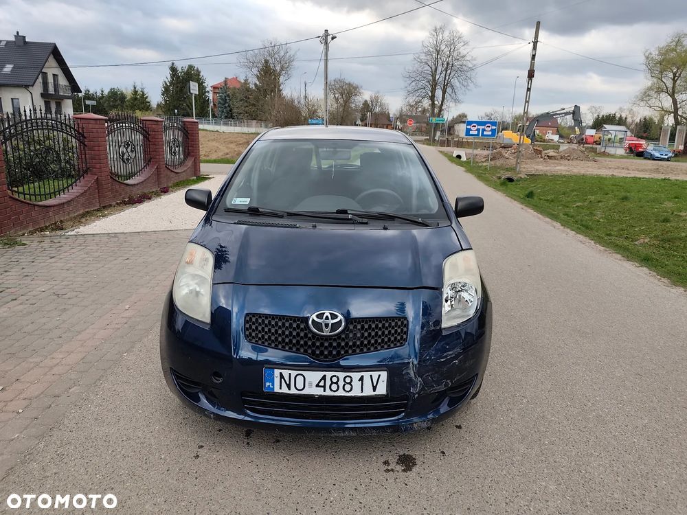 Toyota Yaris 1.0 Luna - 6
