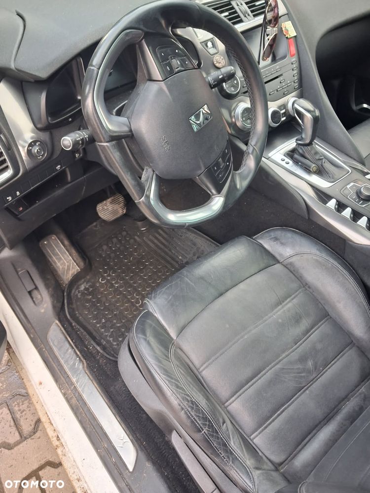 Citroën DS5 2.0 HDi SoChic - 8