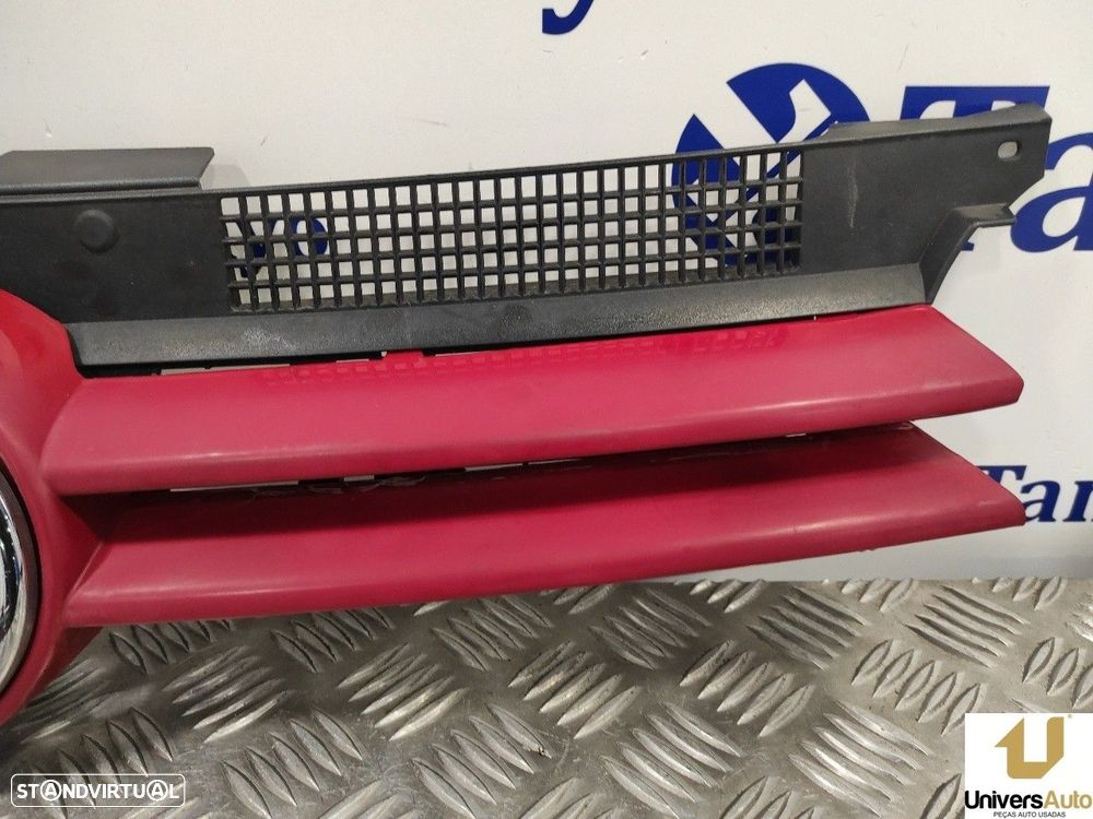 GRELHA FRONTAL VOLKSWAGEN GOLF IV 2001 -1J0853655G - 4