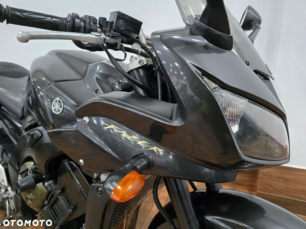 Yamaha FZ - 8