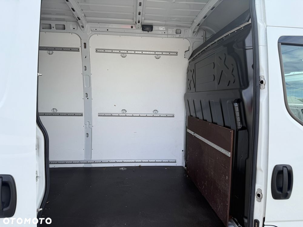 Iveco 2021/Daily 35-180VP/ 3.0 180KM/Poduszki/furgon Maxi/PDC/Radio DAB/Tempomat/ - 8