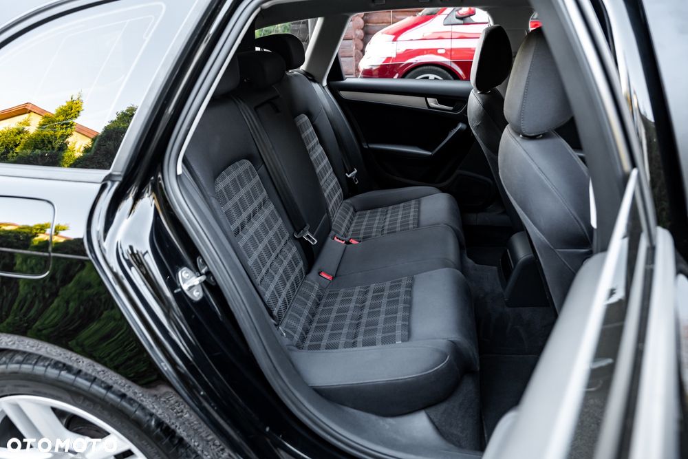 Audi A4 Avant 2.0 TFSI quattro Attraction - 21