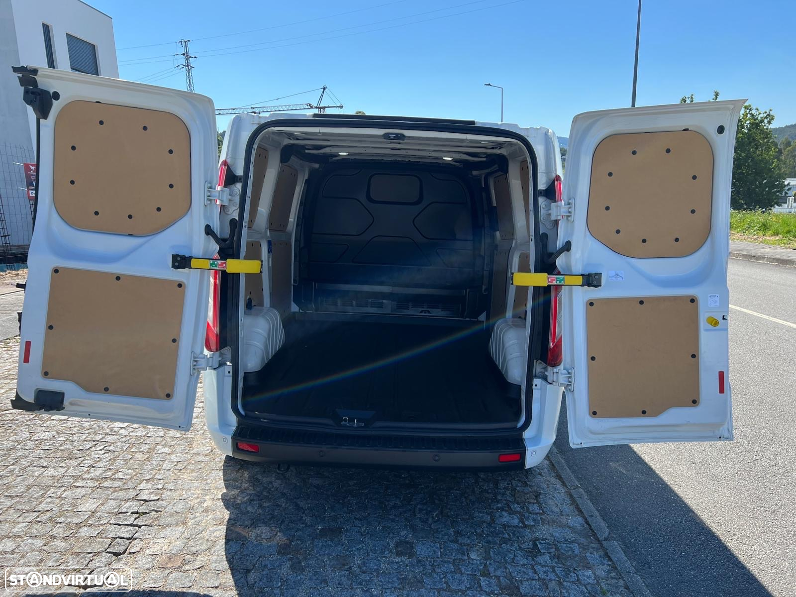 Ford Transit - 15