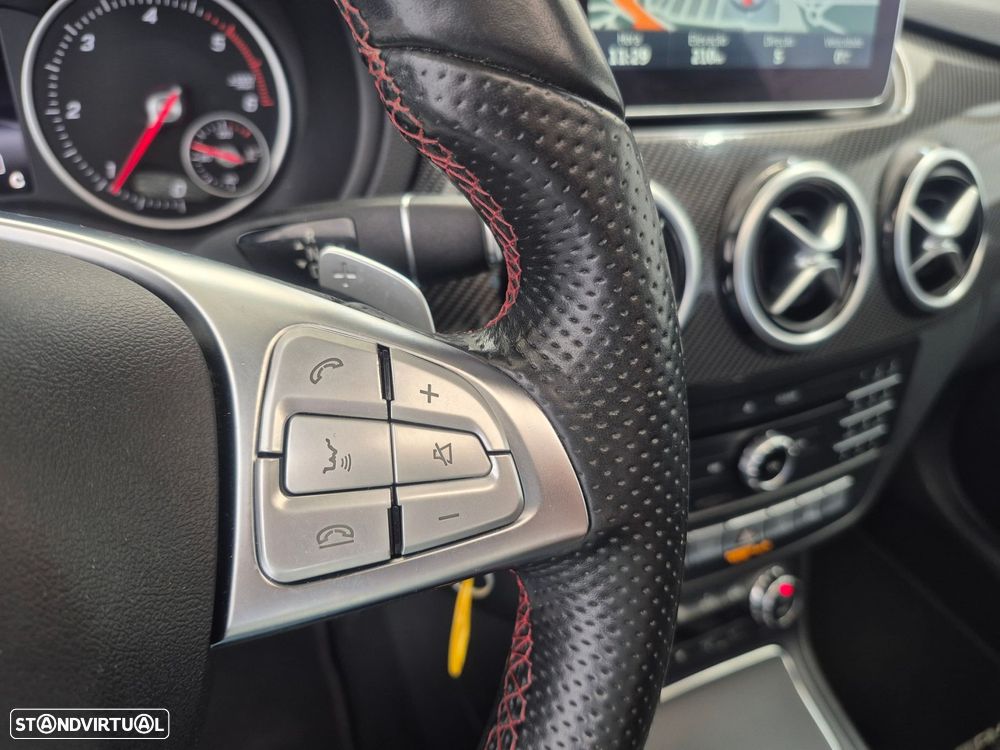 Mercedes-Benz B 180 d AMG Line Aut. — fotografia 15