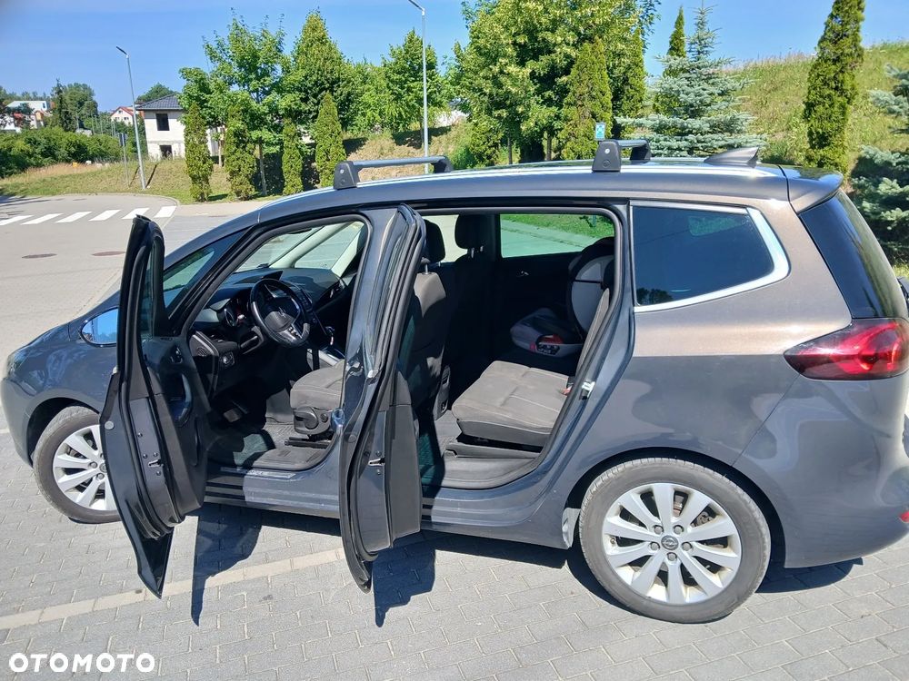 Opel Zafira - 12