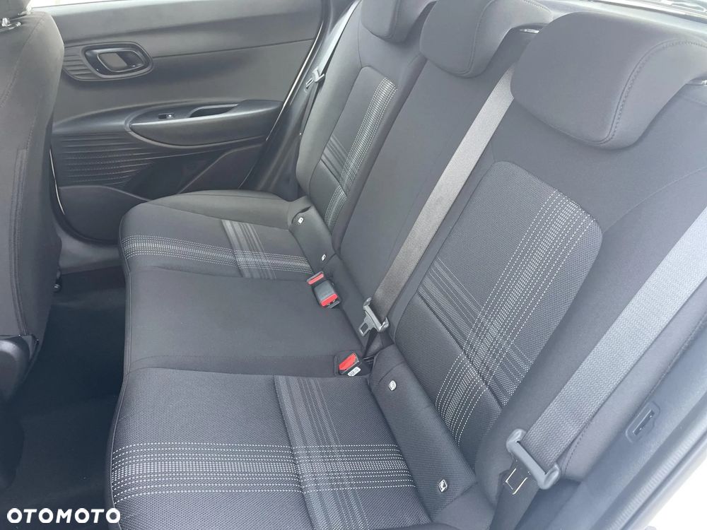 Hyundai i20 1.2 Pure - 21