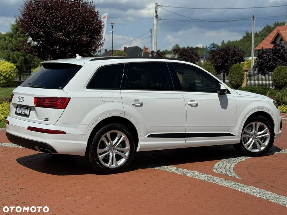 Audi Q7 - 12