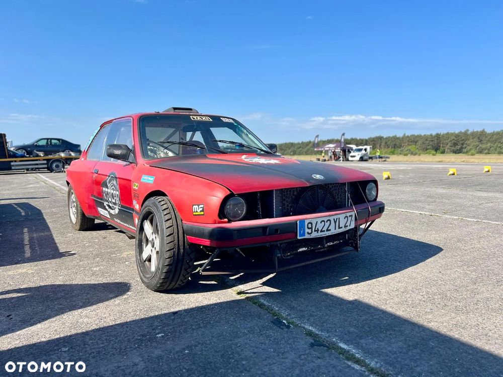 BMW Seria 3 325i - 4
