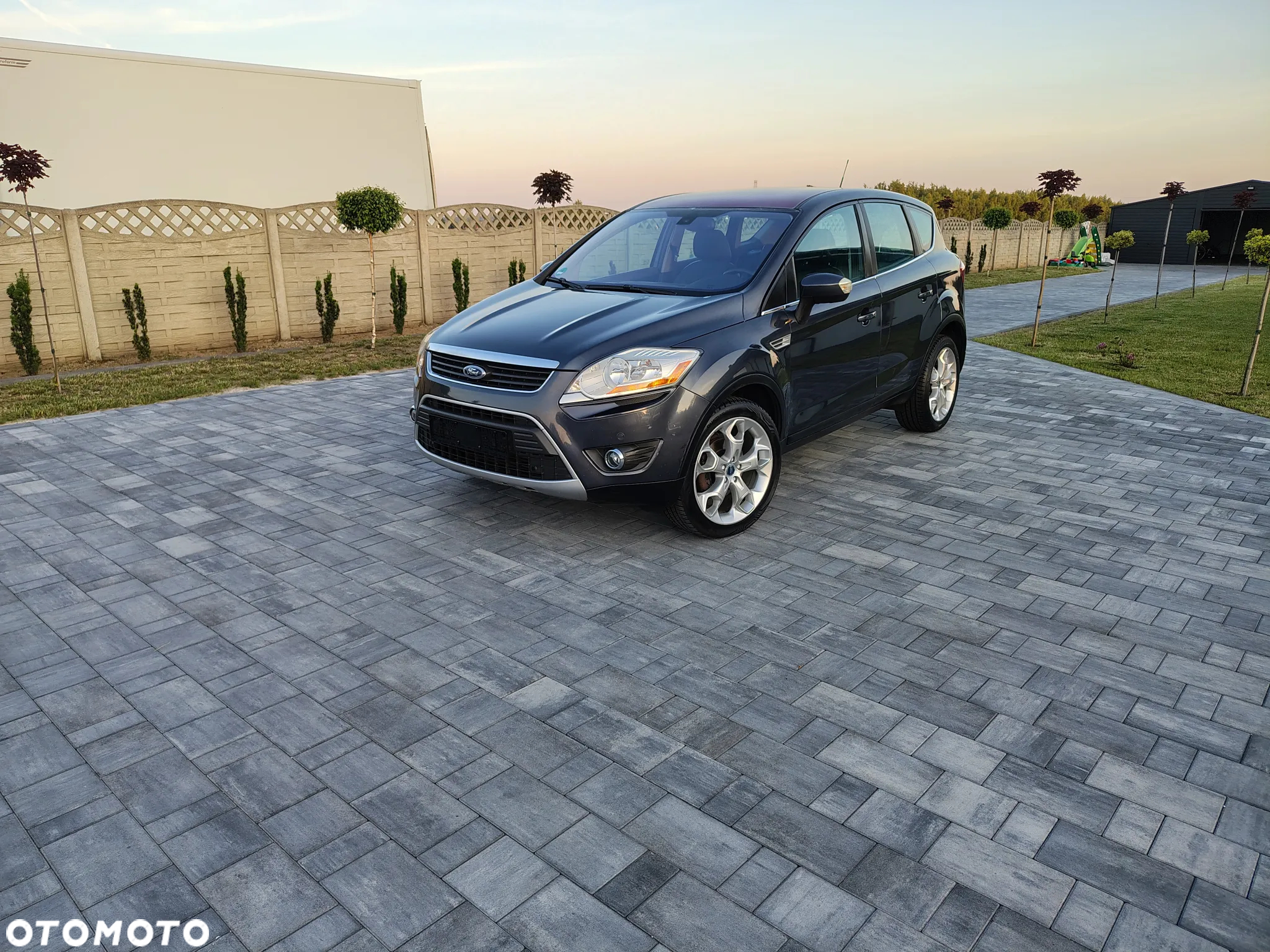 Ford Kuga 2.0 TDCi 4x4 Titanium - 2