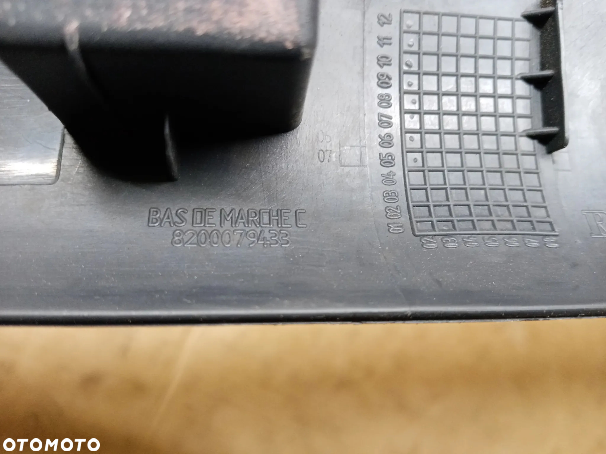 Listwa drzwi prawych prawa Renault Megane II 2 8200079433 - 6