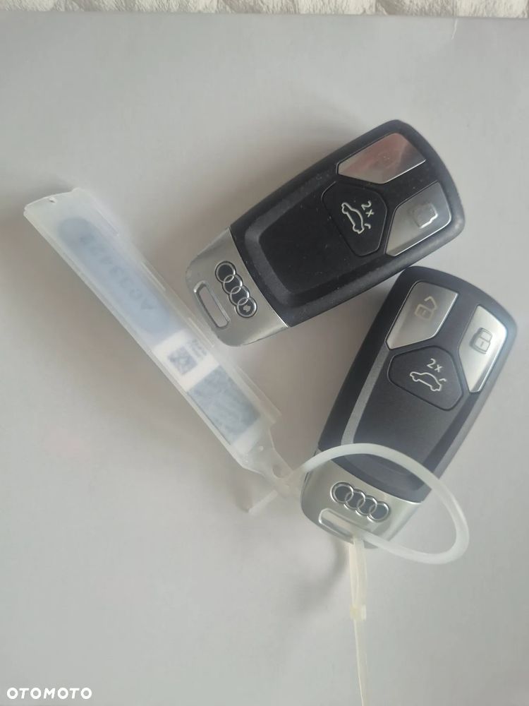 Audi A4 Avant 40 TFSI S tronic S line - 35