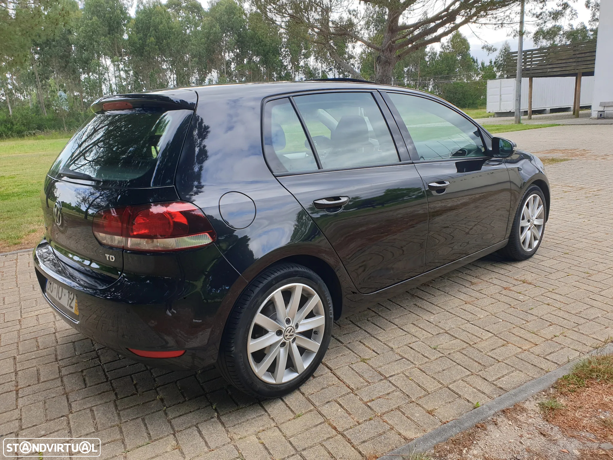 VW Golf 1.6 TDi Highline - 12