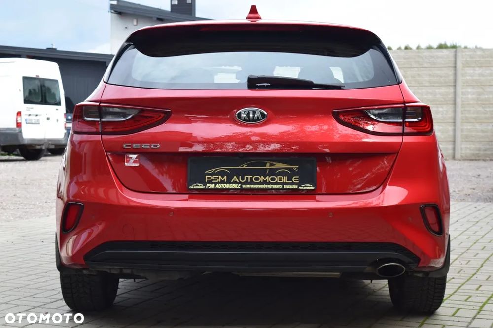 Kia Ceed 1.6 CRDi SCR M - 11