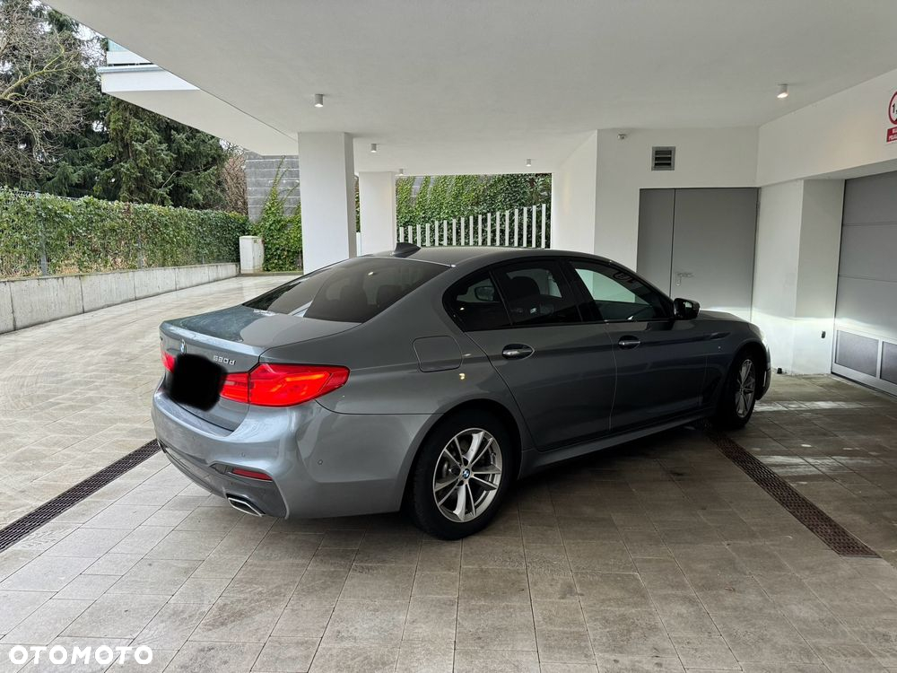 BMW Seria 5 520d xDrive - 40