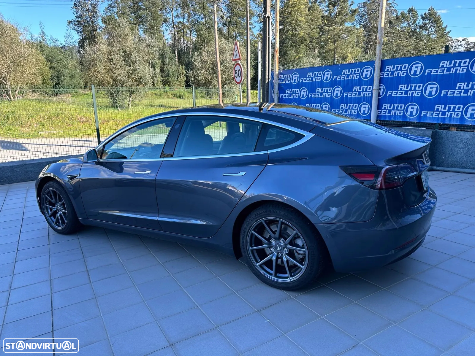 Tesla Model 3 Long-Range Dual Motor AWD - 9