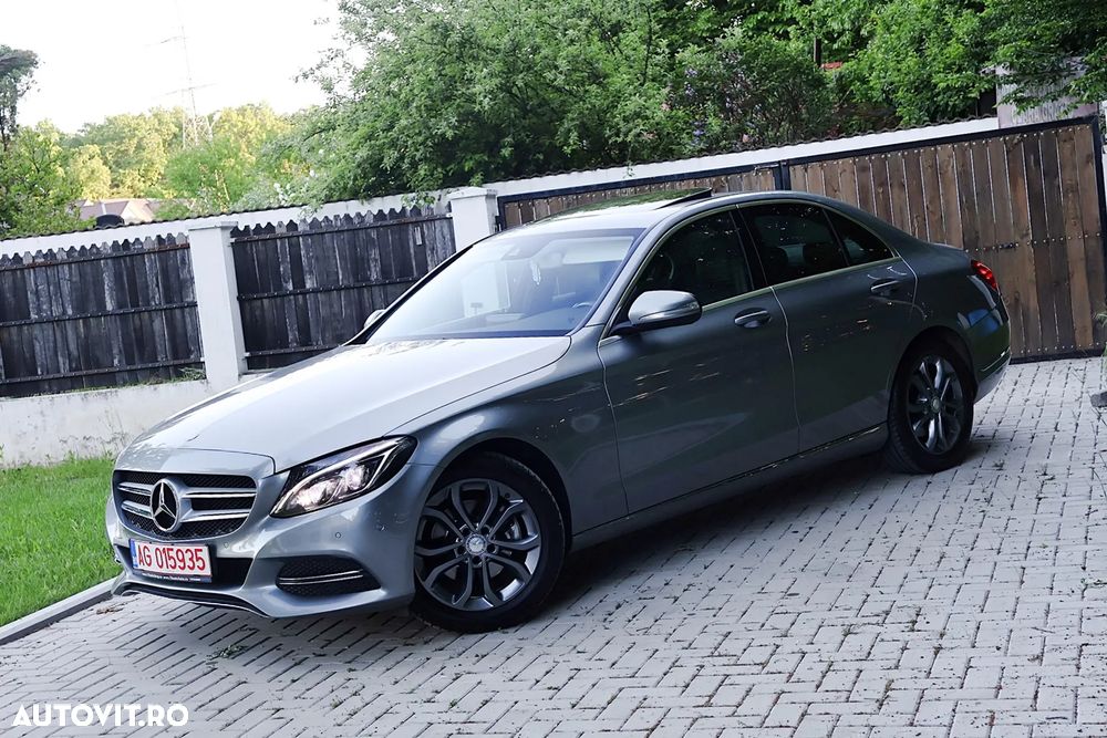 Mercedes-Benz C 220 CDI DPF BlueEFFICIENCY 7G-TRONIC Avantgarde Edition - 2