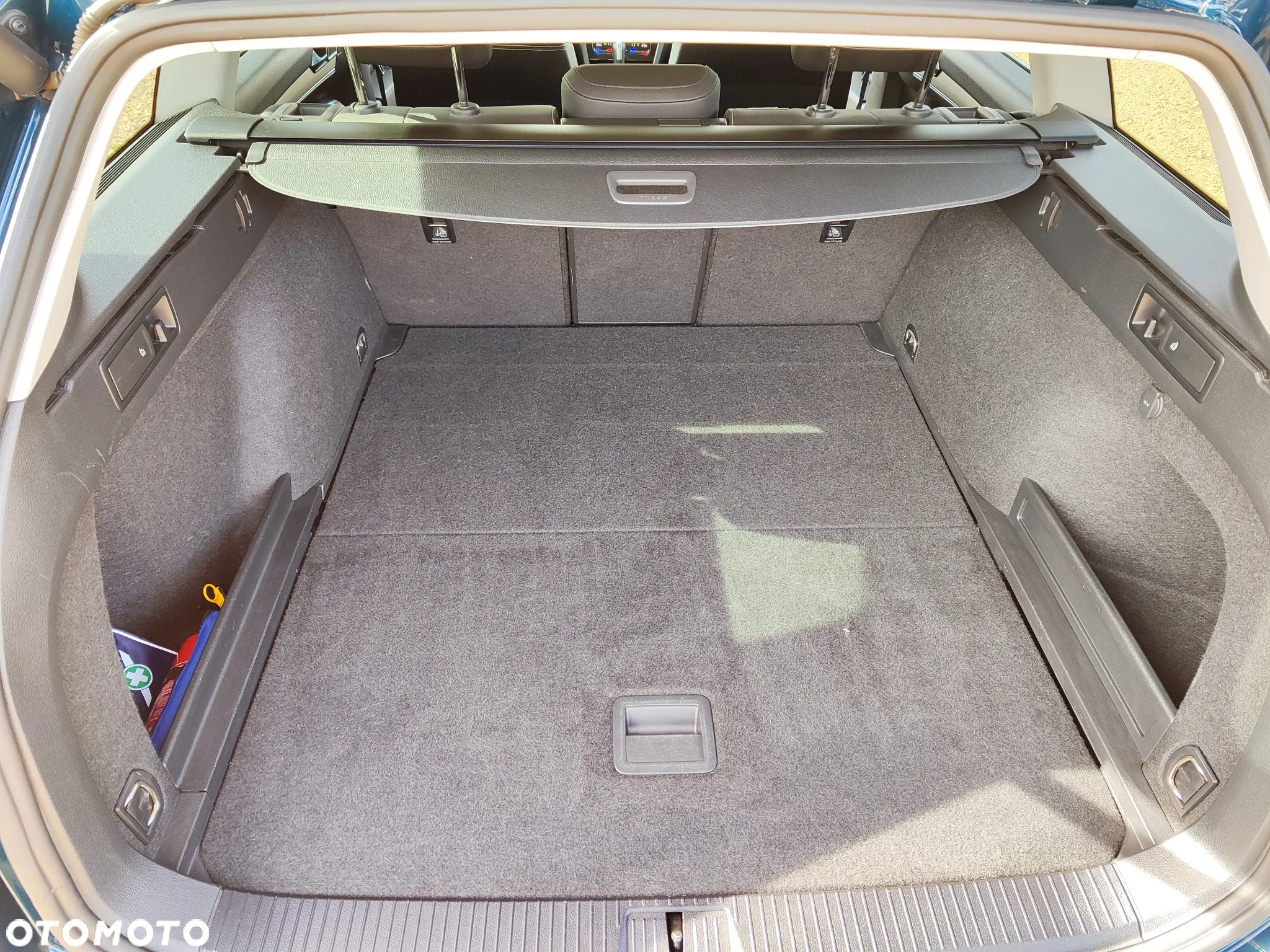 Volkswagen Passat 2.0 TDI EVO Elegance DSG - 17
