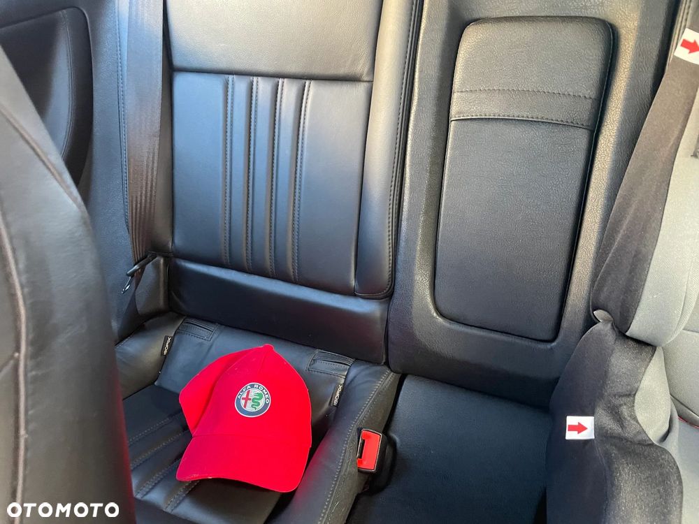 Alfa Romeo Brera 2.0JTDM - 12