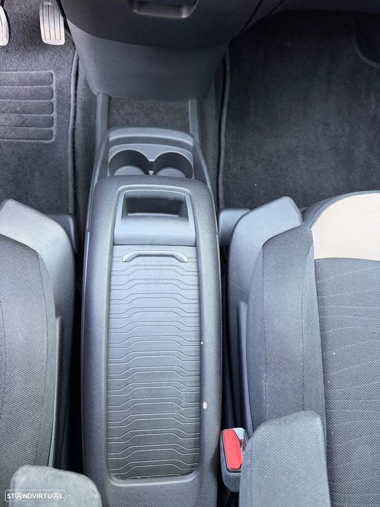 Citroën C4 Grand Picasso 1.6 e-HDi Collection ETG6 J17 - 38