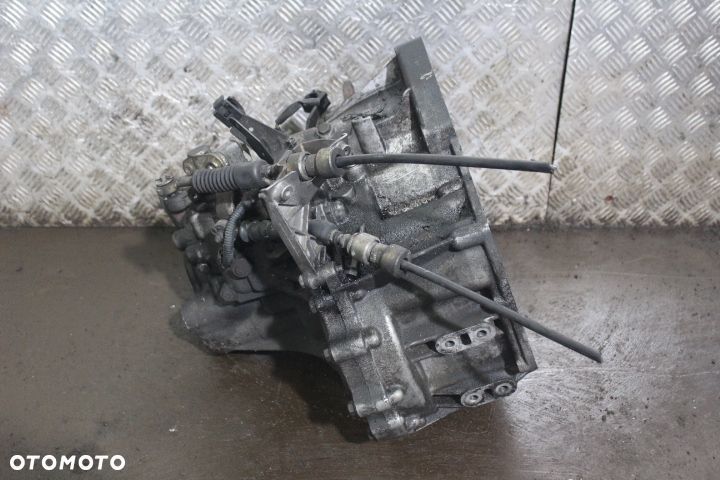 SKRZYNIA BIEGÓW  NISSAN X-TRAIL I 2.2DDTI 8H5 - 2