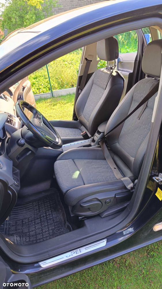 Opel Meriva - 8
