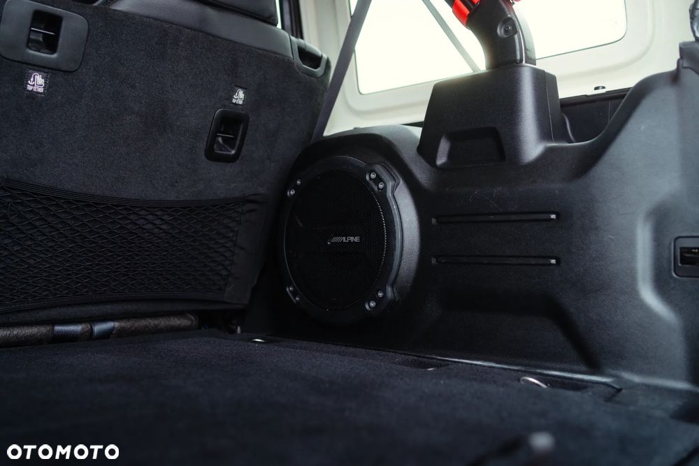Jeep Wrangler - 30