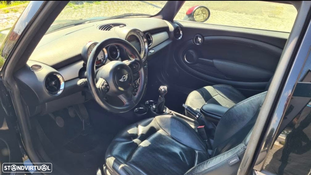 MINI 3 Portas Cooper D - 8