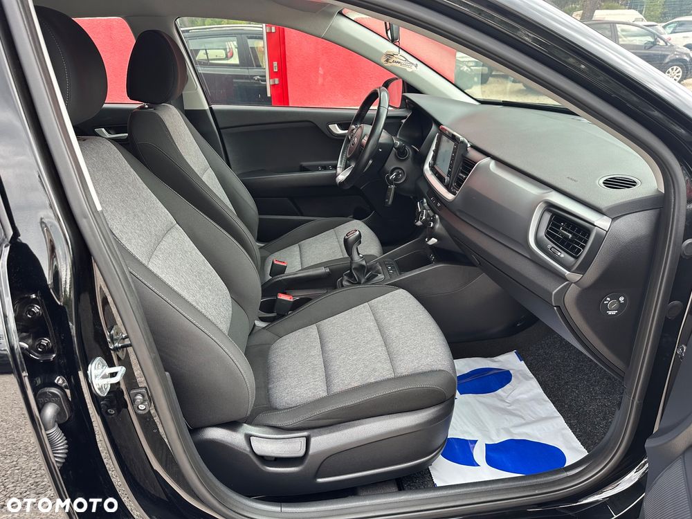 Kia Stonic 1.4 L - 7