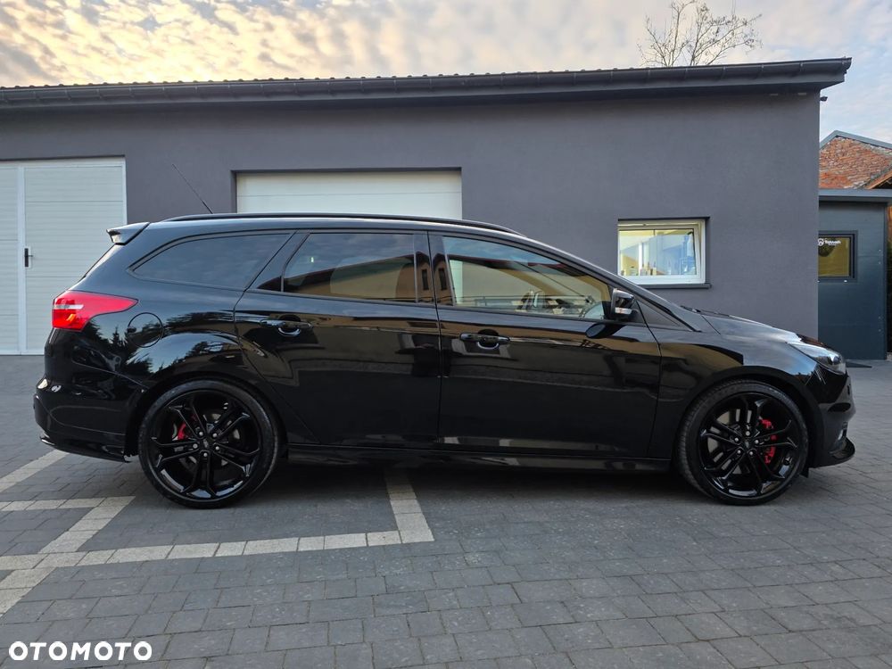 Ford Focus 2.0 EcoBoost ST-2 - 3