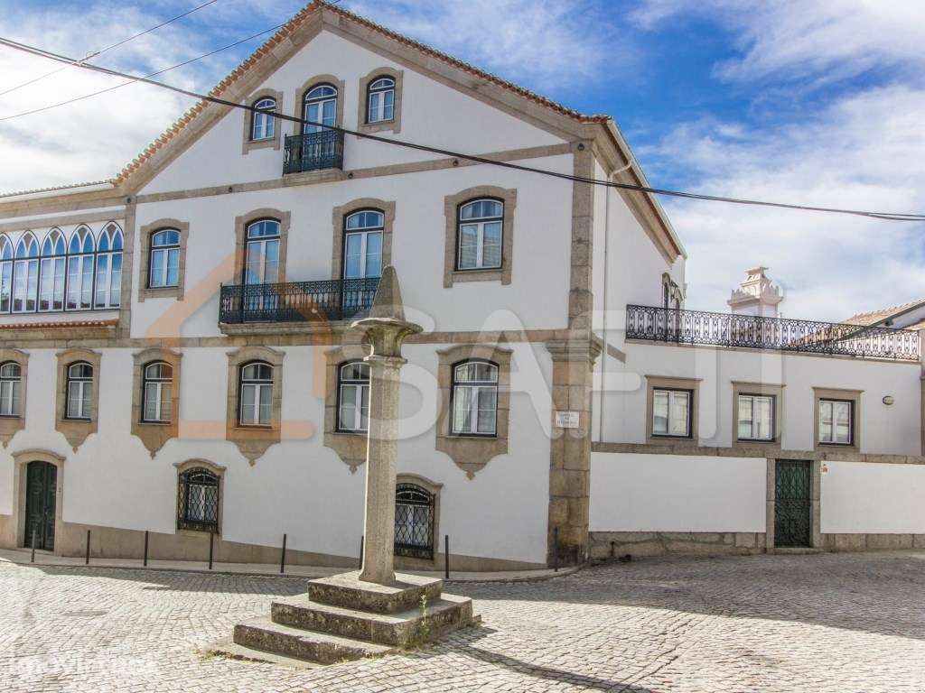 Casa Senhorial T5, com elevador, Em Canas De Senhorim. - Grande imagem: 3/49