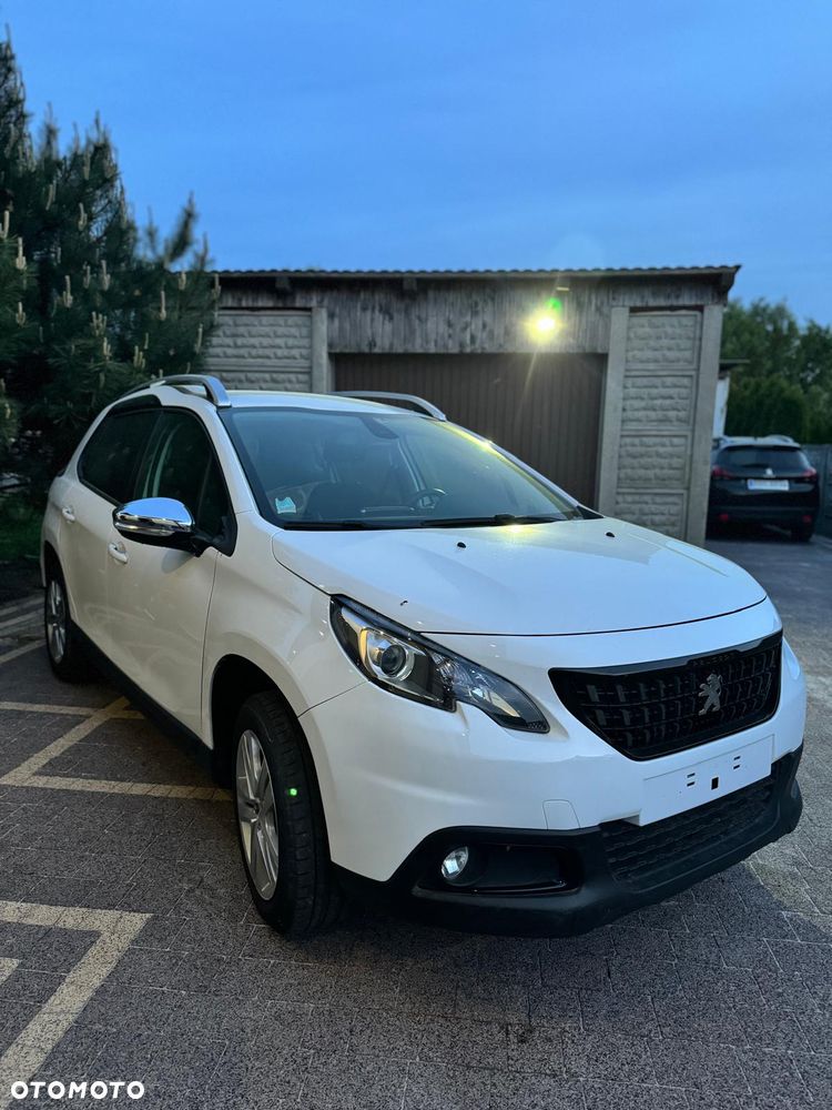 Peugeot 2008 PureTech 82 Allure - 2
