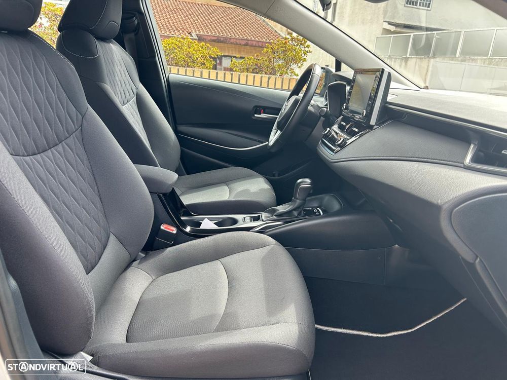 Toyota Corolla SD 1.8 Hybrid Exclusive - 19