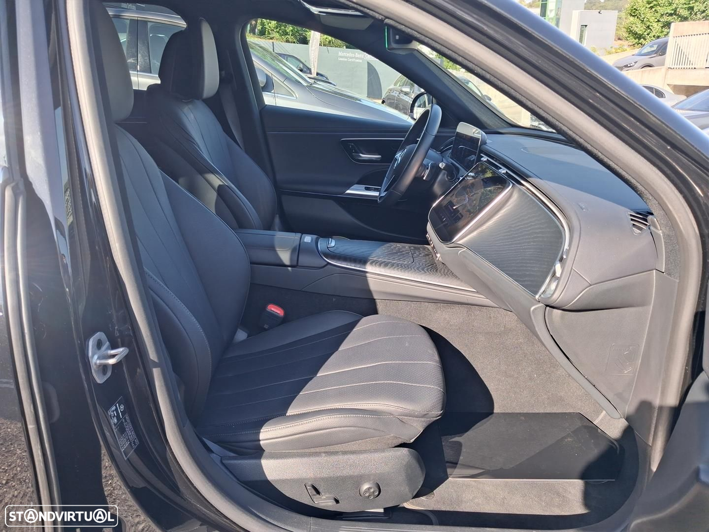 Mercedes-Benz E 220 d Avantgarde - 13