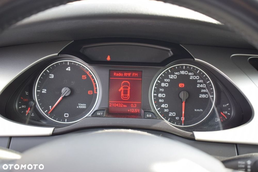 Audi A4 Limousine - 26