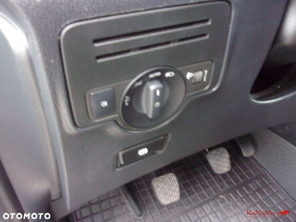 Mercedes-Benz VITO - 19