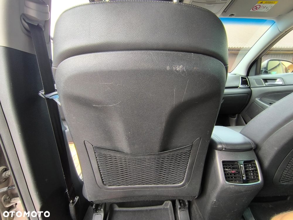 Hyundai Tucson 1.7 CRDI BlueDrive Style 2WD - 35