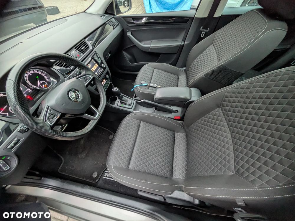 Skoda RAPID 1.0 TSI DSG Style - 12