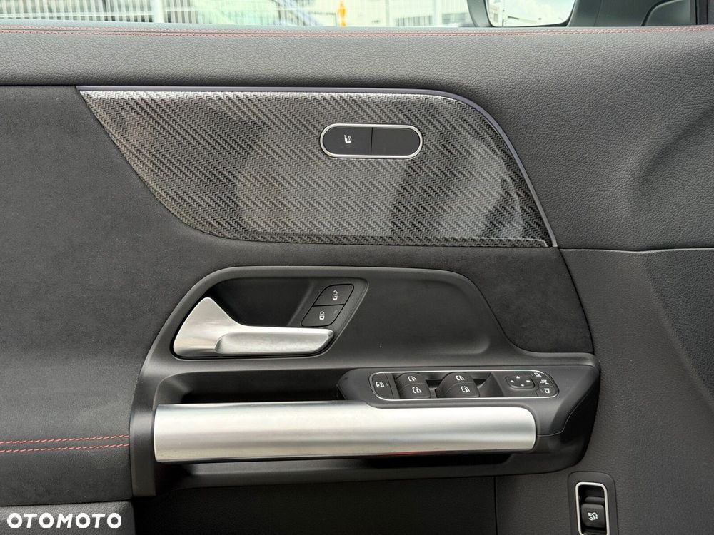 Mercedes-Benz GLA 200 AMG Line - 15