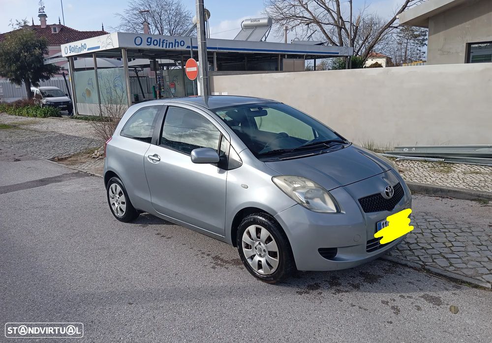 Toyota Yaris 1.0 VVT-i - 1