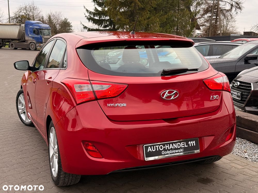 Hyundai i30 1.4 Passion - 38