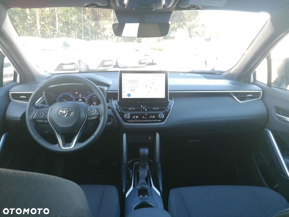 Toyota Corolla Cross - 13