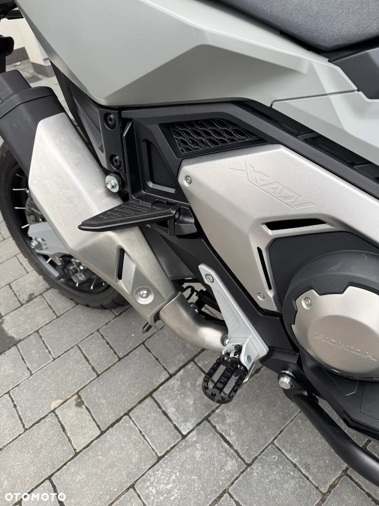 Honda X-ADV - 12