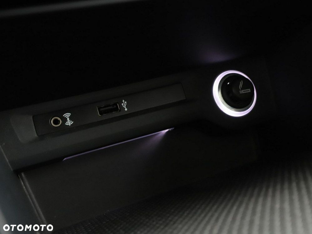 Volkswagen Touran 1.4 TSI BMT Comfortline DSG - 29