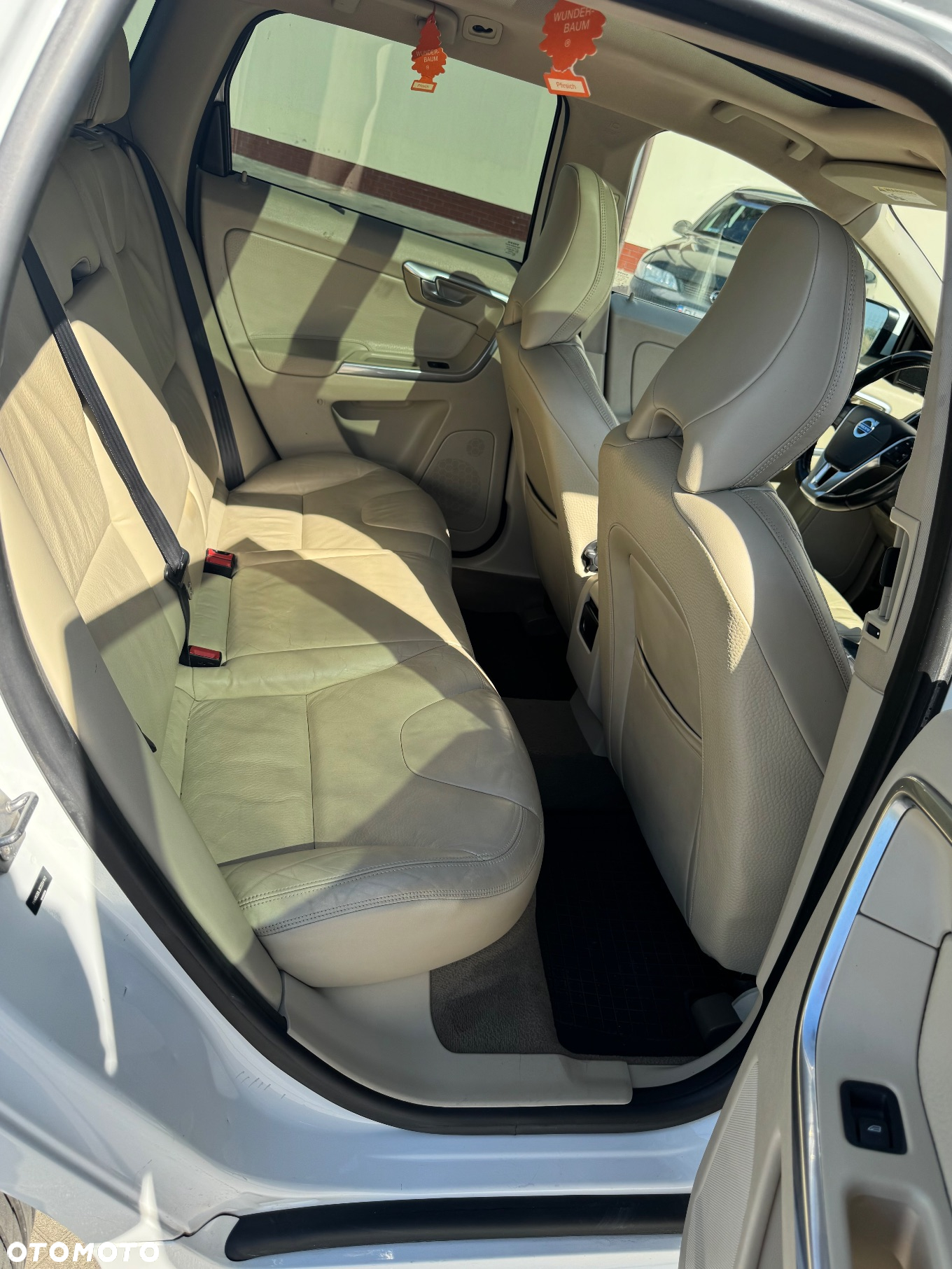 Volvo XC 60 3.2 AWD Momentum - 19