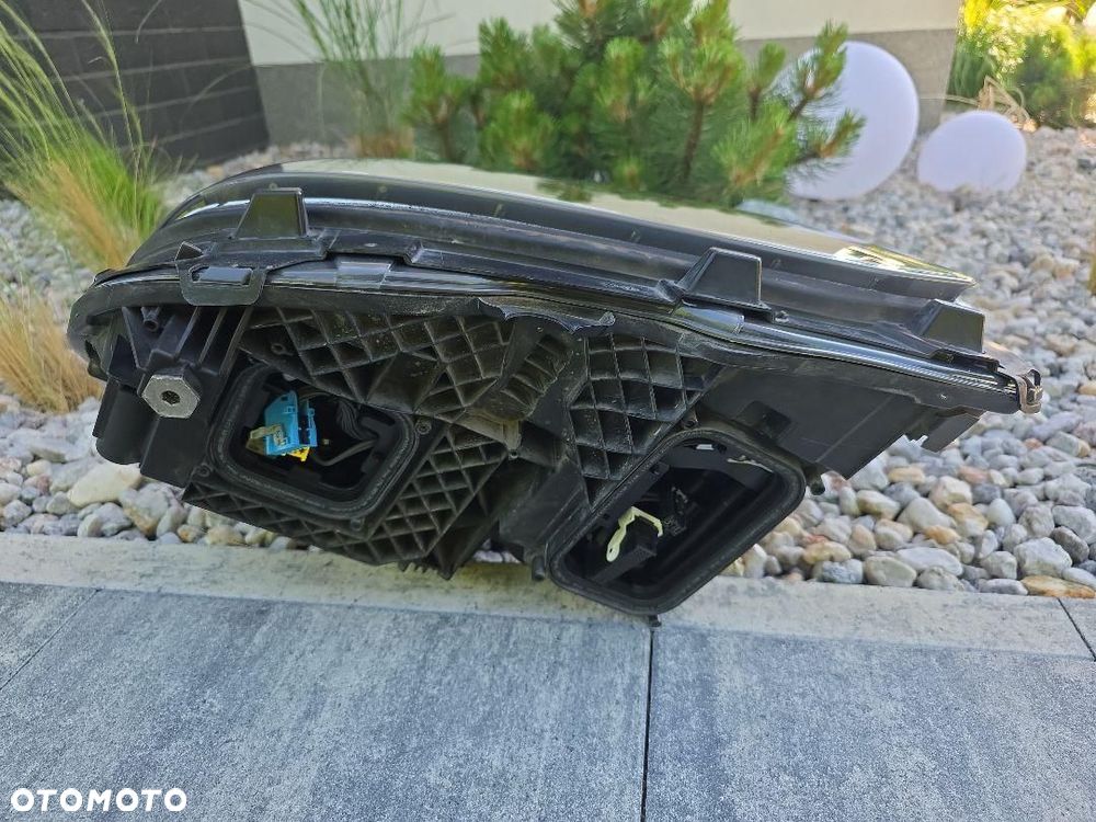 MERCEDES E KLASA 212 LIFT Lampa prawa przód Full Led Inteligent A2129063203 - 9