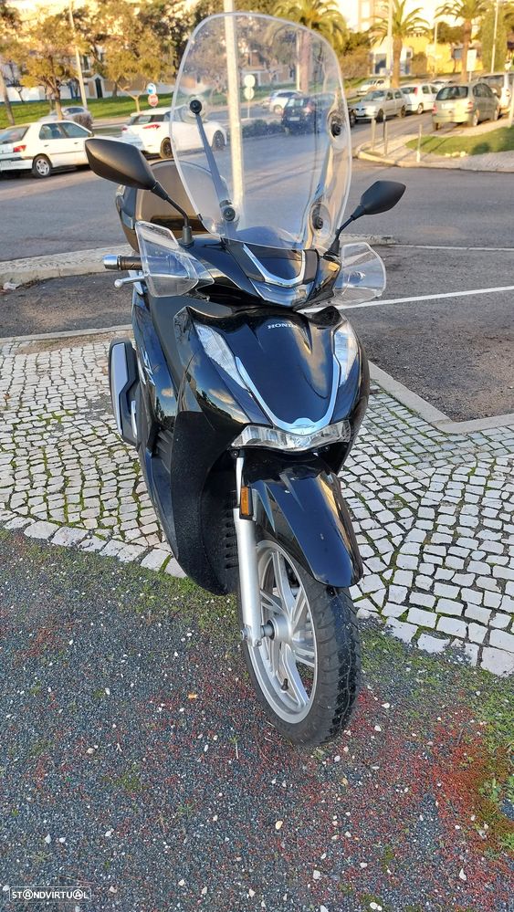 Honda SH SH350i - 11