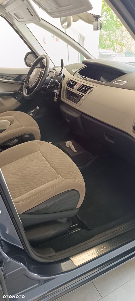Citroën C4 Picasso 2.0 HDi FAP Exclusive - 8