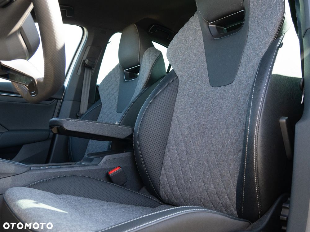 Skoda Octavia 2.0 TDI Sportline DSG - 21